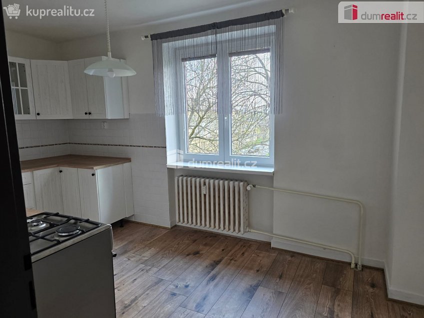 Pronájem bytu 2+1 63 m^2 Školská čtvrť, Frenštát pod Radhoštěm 