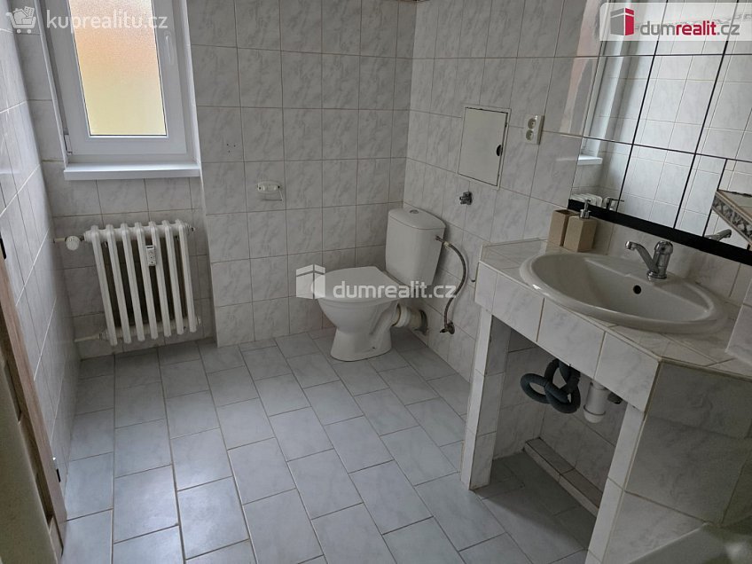 Pronájem bytu 2+1 63 m^2 Školská čtvrť, Frenštát pod Radhoštěm 