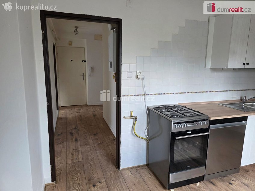 Pronájem bytu 2+1 63 m^2 Školská čtvrť, Frenštát pod Radhoštěm 