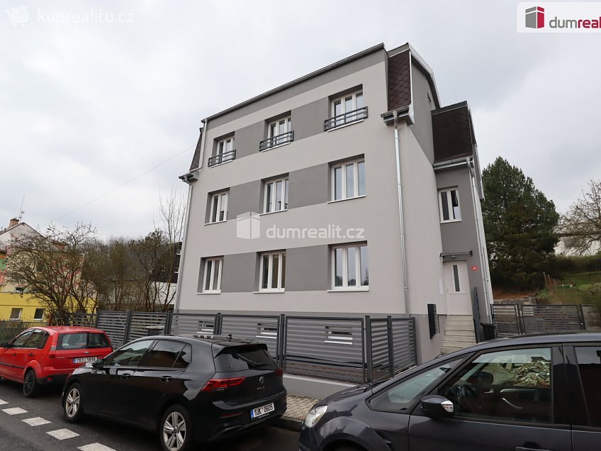 Pronájem bytu 1+1 28 m^2 Májová, Dalovice 