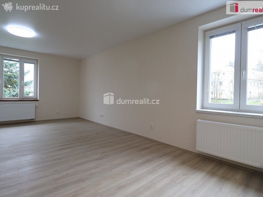 Pronájem bytu 2+kk 51 m^2 Májová, Dalovice 