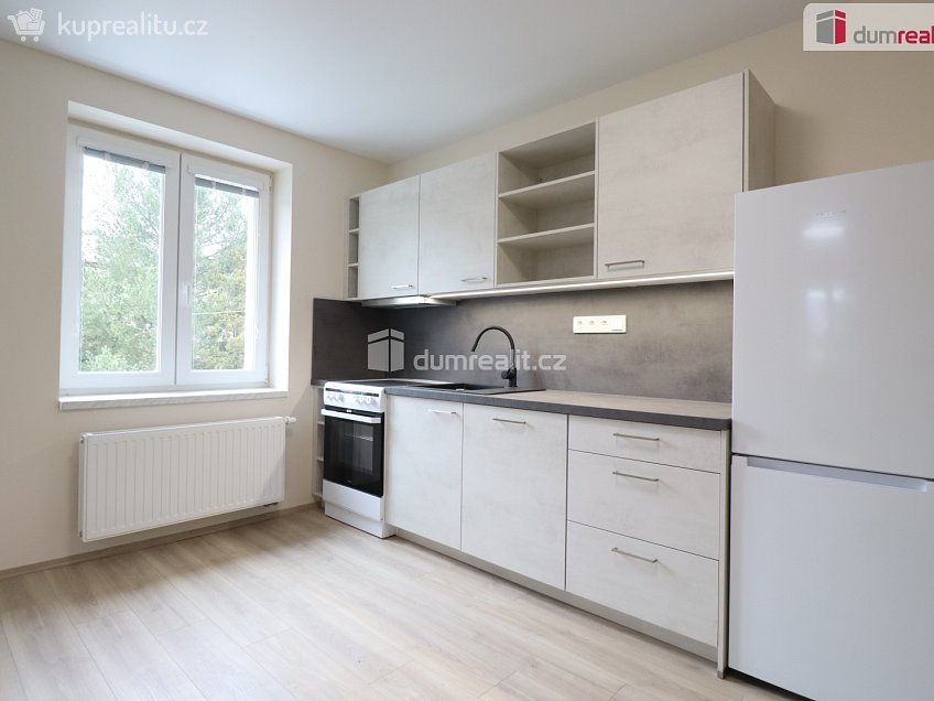 Pronájem bytu 2+kk 51 m^2 Májová, Dalovice 