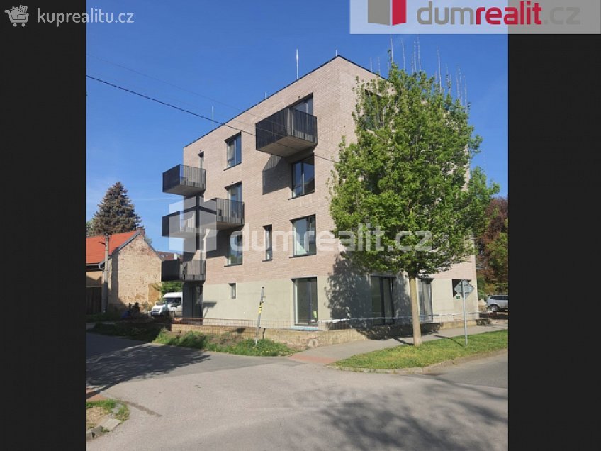 Pronájem bytu 1+kk 35 m^2 Letecká, Libčice nad Vltavou 