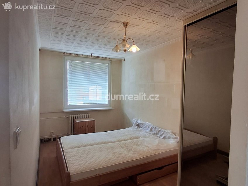 Pronájem bytu 2+kk 68 m^2 U pramene, Praha-Újezd 