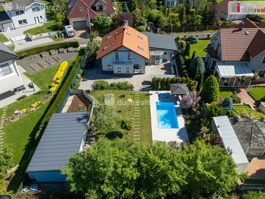 Prodej  rodinného domu 135 m^2 Zalomená, Jenišov 