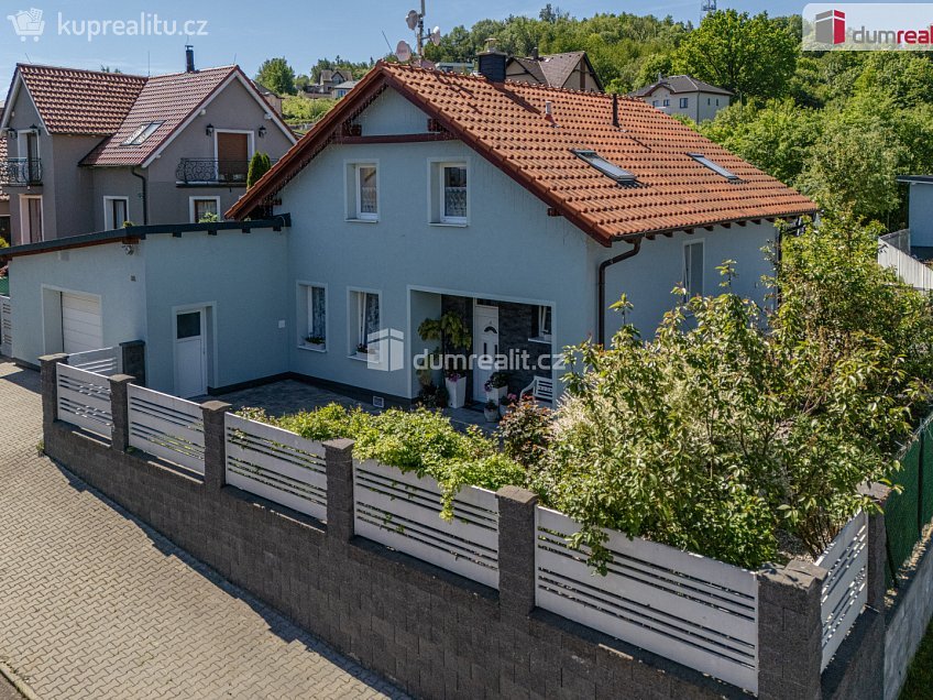 Prodej  rodinného domu 135 m^2 Zalomená, Jenišov 