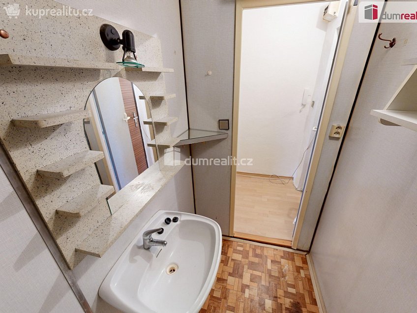 Prodej bytu 1+kk 27 m^2 Francouzská, Ostrava 