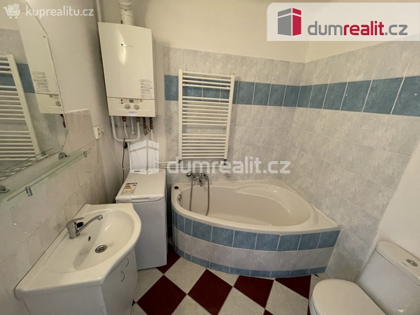Pronájem bytu 2+kk 40 m^2 Tyršova, Opava 