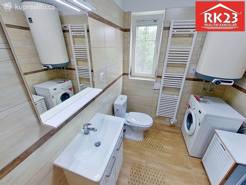 Prodej  rodinného domu 112 m^2 Na Stráni 119, Valy 