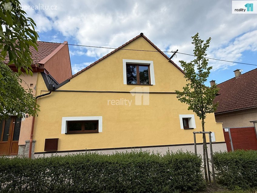 Prodej  rodinného domu 383 m^2 Štoky, Štoky 