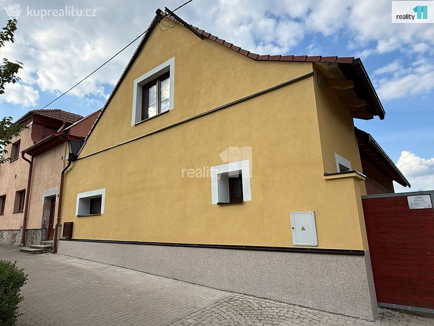Prodej  rodinného domu 383 m^2 Štoky, Štoky 
