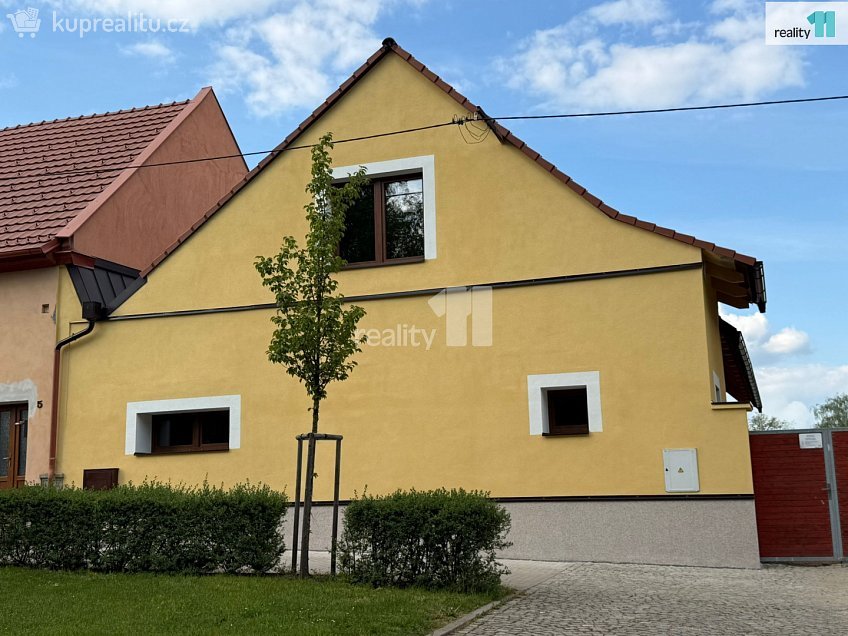 Prodej  rodinného domu 383 m^2 Štoky, Štoky 