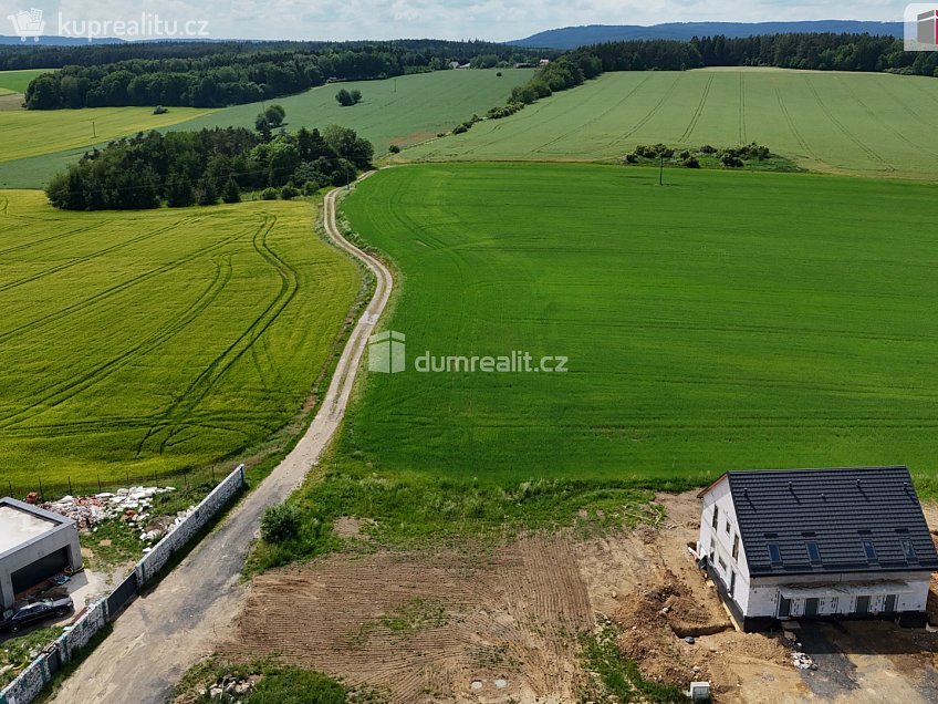 Prodej  stavebního pozemku 897 m^2 Narysov, Narysov 