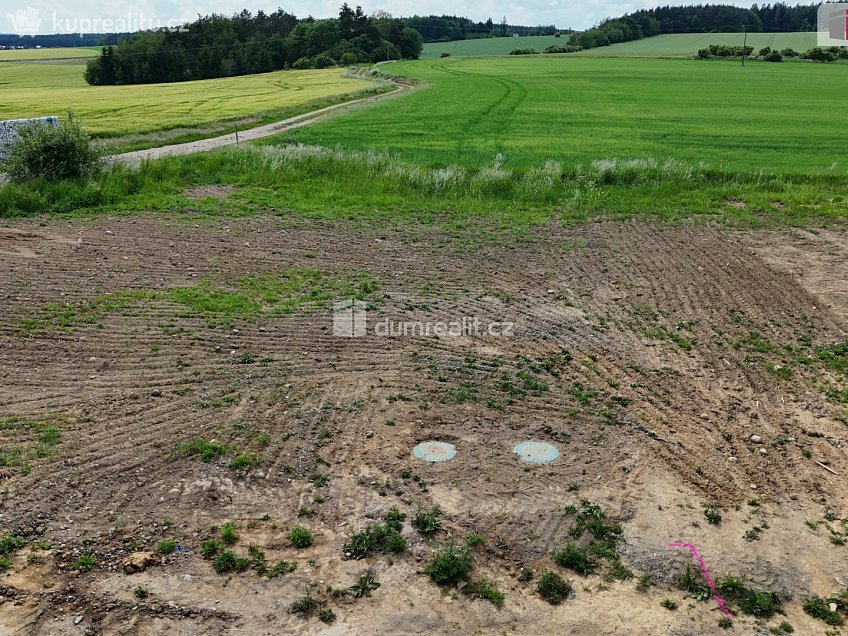 Prodej  stavebního pozemku 897 m^2 Narysov, Narysov 