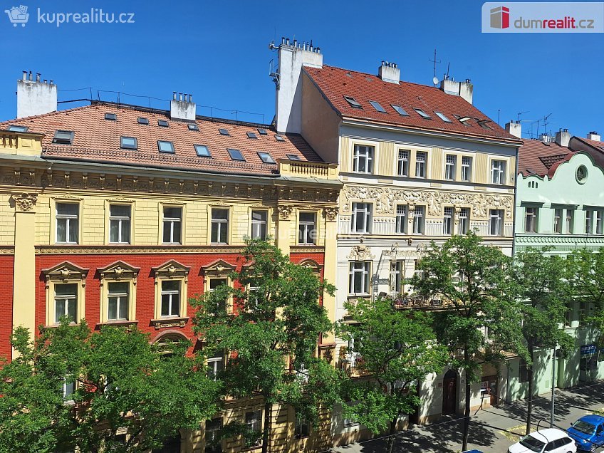 Pronájem bytu 3+kk 82 m^2 Chodská, Praha 2 