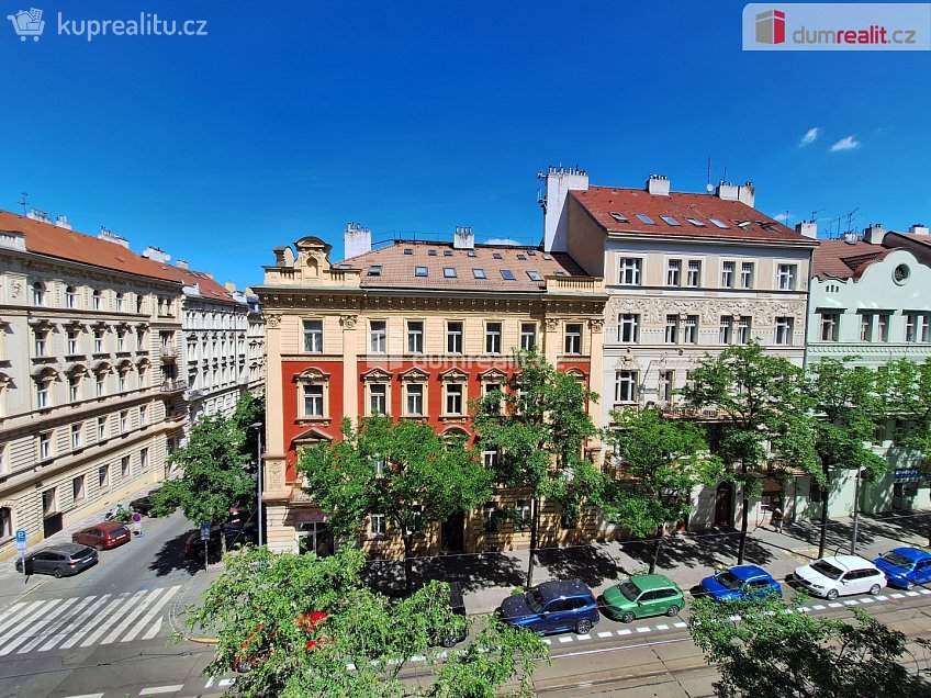 Pronájem bytu 3+kk 82 m^2 Chodská, Praha 2 