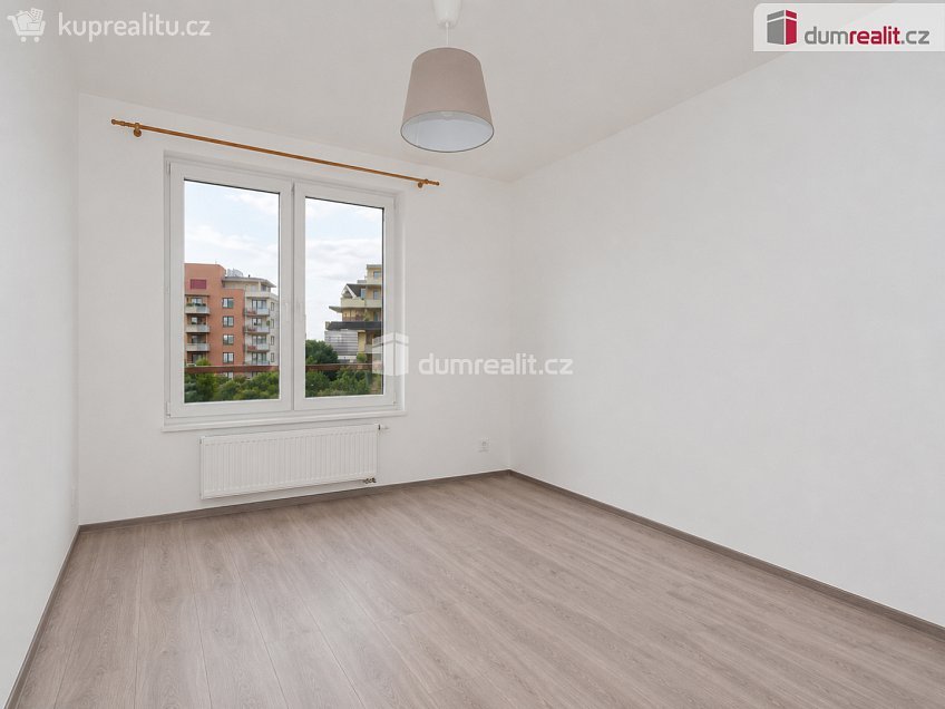 Pronájem bytu 2+kk 51 m^2 Bermanova, Praha-Čakovice 