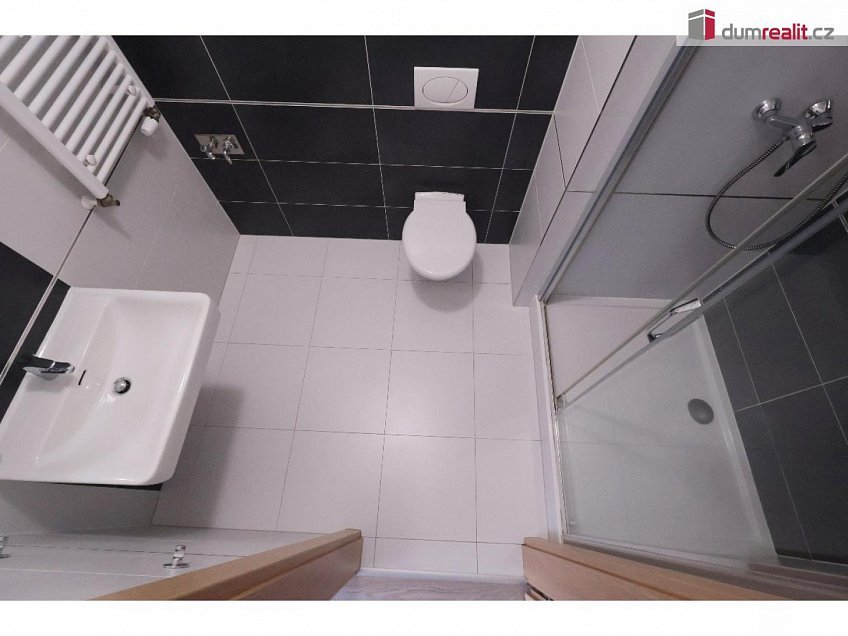 Pronájem bytu 2+kk 51 m^2 Bermanova, Praha-Čakovice 