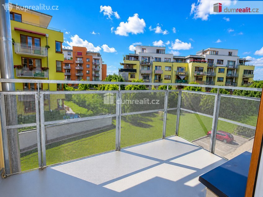 Pronájem bytu 2+kk 51 m^2 Bermanova, Praha-Čakovice 