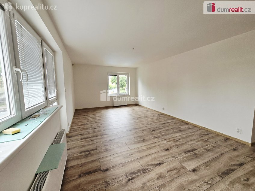 Pronájem bytu 3+kk 98 m^2 Bártlova, Praha 20 