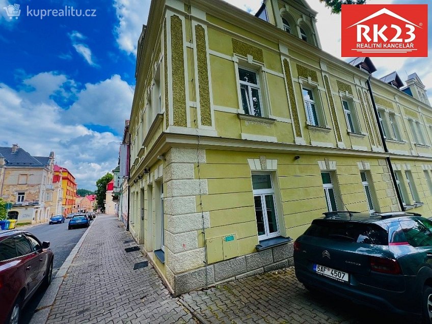 Pronájem  obchodních prostor 58 m^2 Tyršova 236, Mariánské Lázně 