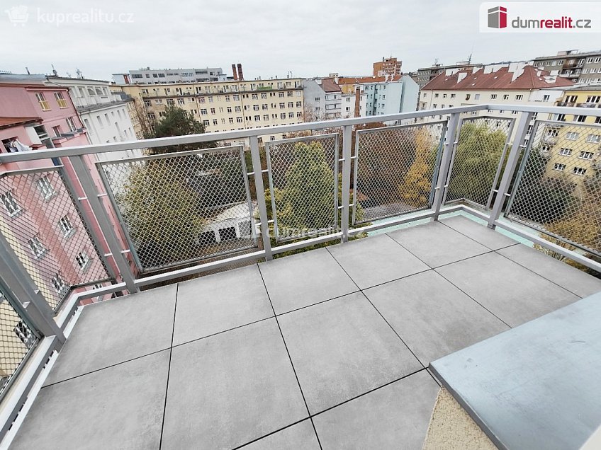 Pronájem bytu 2+kk 64 m^2 Kovářská, Praha 9 