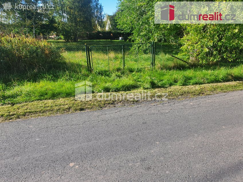 Prodej  stavebního pozemku 1197 m^2 Arnoltice, Arnoltice 
