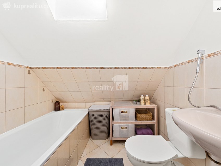 Prodej  rodinného domu 56 m^2 Poustka, Kostelec nad Černými lesy 