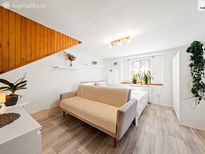 Prodej  rodinného domu 56 m^2 Poustka, Kostelec nad Černými lesy 