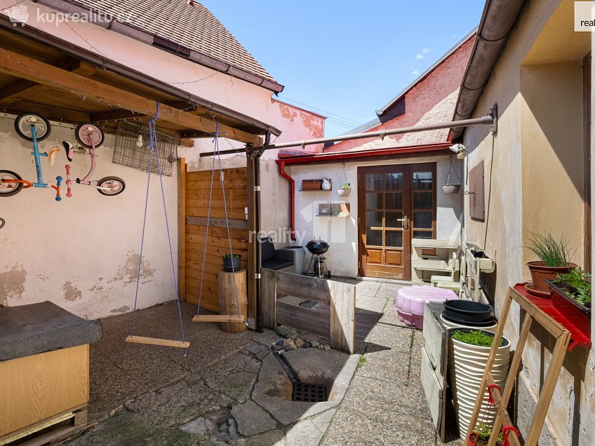 Prodej  rodinného domu 56 m^2 Poustka, Kostelec nad Černými lesy 