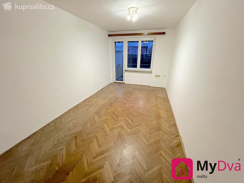 Pronájem bytu 3+1 74 m^2 Jana Žižky, Telč 