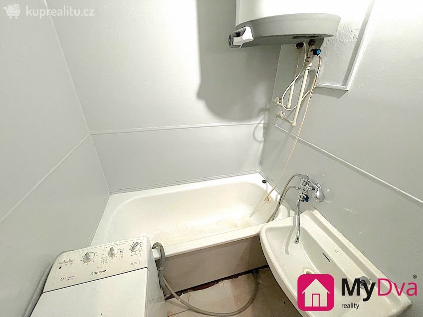 Pronájem bytu 3+1 74 m^2 Jana Žižky, Telč 
