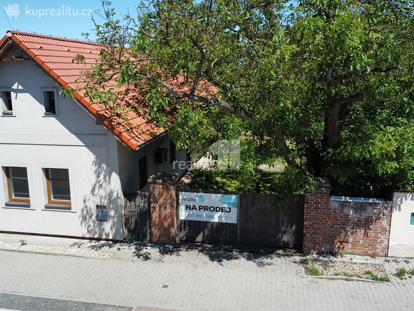 Prodej  chalupy 75 m^2 Pečecká, Pečky 