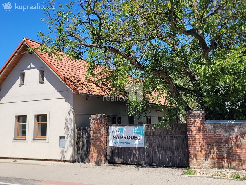 Prodej  chalupy 75 m^2 Pečecká, Pečky 