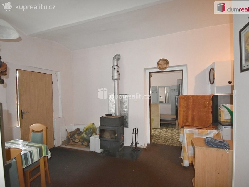 Pronájem  komerční reality 596 m^2 Chbany, Chbany 