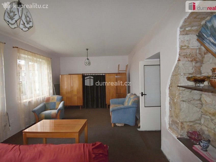 Pronájem  komerční reality 596 m^2 Chbany, Chbany 