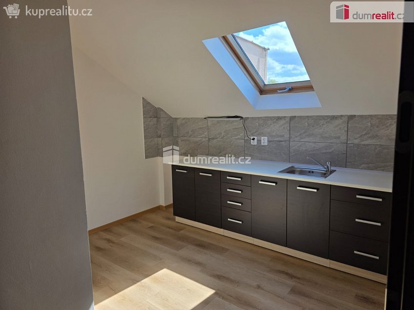 Pronájem bytu 1+1 31 m^2 B. Martinů, Nový Jičín 