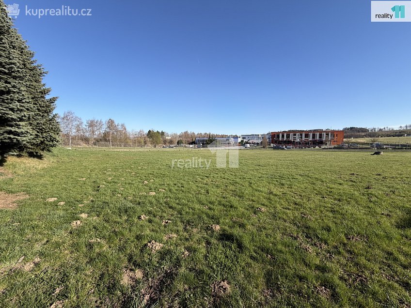 Prodej  stavebního pozemku 2833 m^2 Průmyslová, Jiřice 