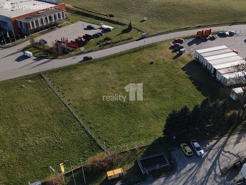 Prodej  stavebního pozemku 2833 m^2 Průmyslová, Jiřice 