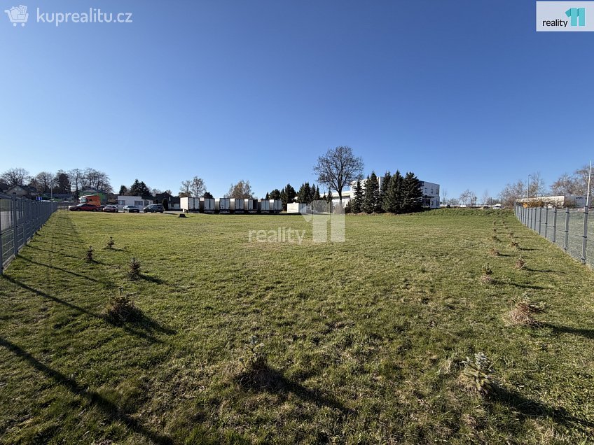 Prodej  stavebního pozemku 2833 m^2 Průmyslová, Jiřice 