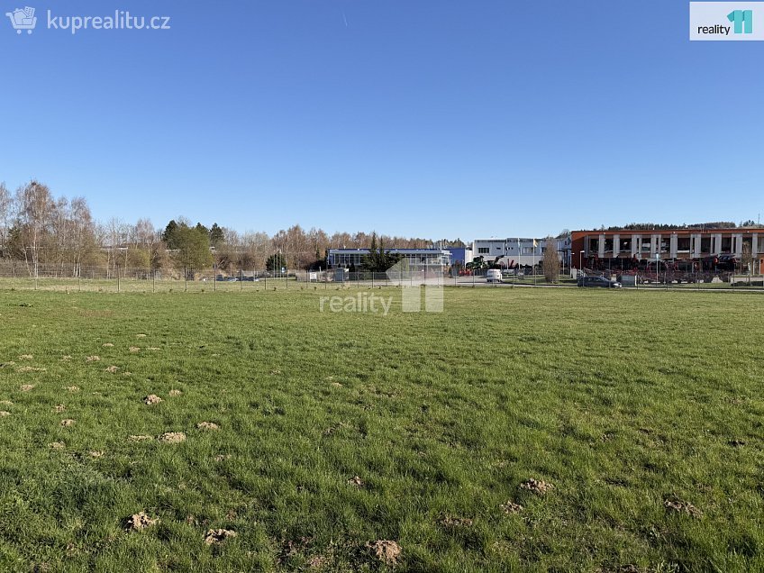 Prodej  stavebního pozemku 2833 m^2 Průmyslová, Jiřice 