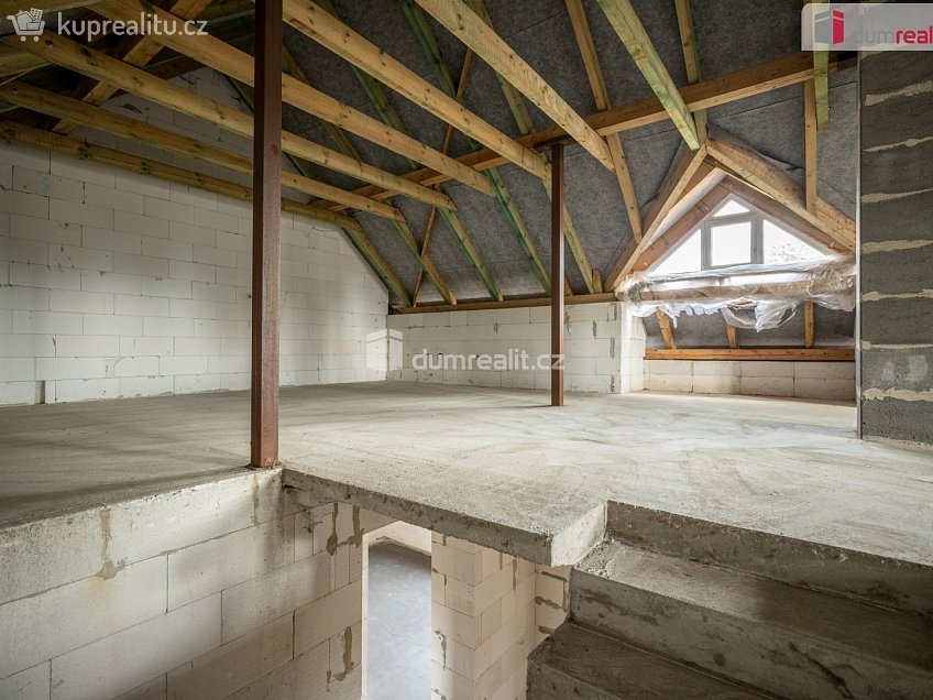 Prodej  rodinného domu 106 m^2 Budějovická, Jesenice 