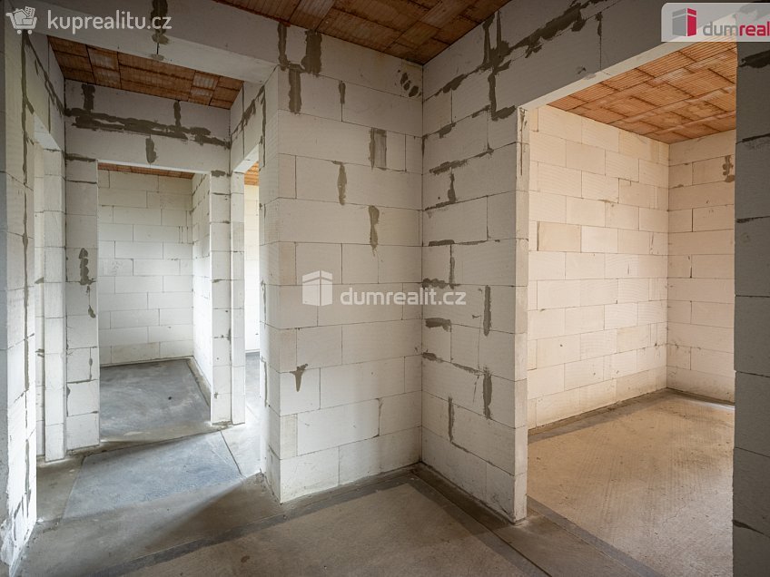 Prodej  rodinného domu 106 m^2 Budějovická, Jesenice 