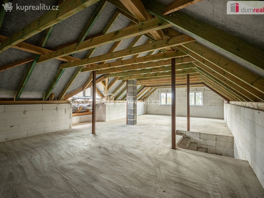 Prodej  rodinného domu 106 m^2 Budějovická, Jesenice 