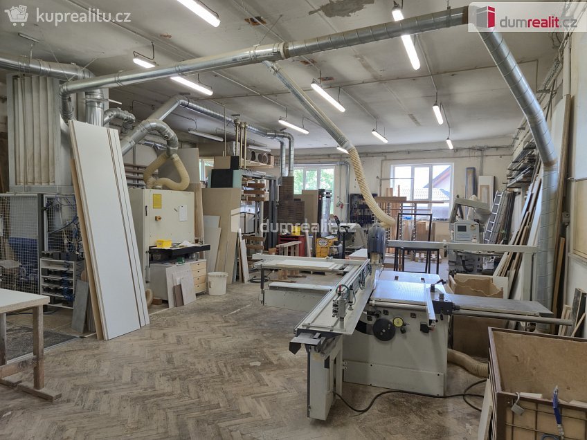 Prodej  výrobních prostor 340 m^2 Láz, Láz 