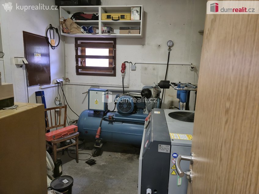 Prodej  výrobních prostor 340 m^2 Láz, Láz 