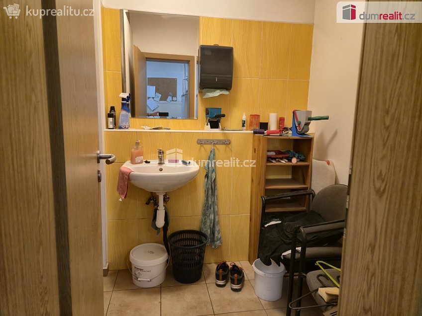 Prodej  výrobních prostor 340 m^2 Láz, Láz 