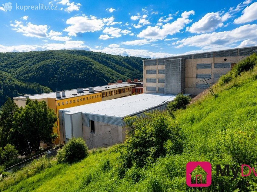 Prodej bytu 3+1 64 m^2 Komenského, Adamov 
