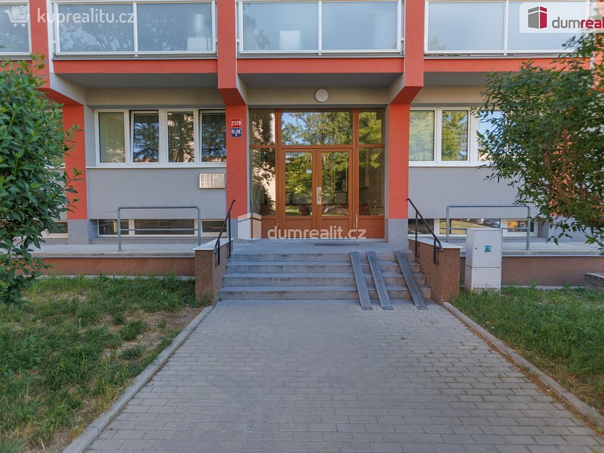 Prodej bytu 2+1 53 m^2 Obránců míru, Kladno 