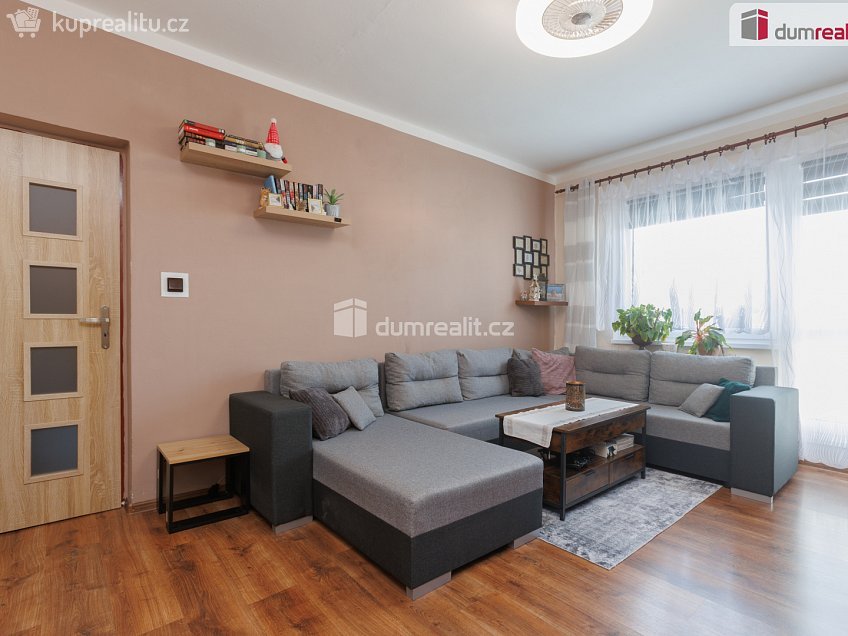 Prodej bytu 2+1 53 m^2 Obránců míru, Kladno 